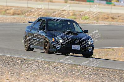 media/Oct-01-2022-Team Topak Racing (Sat) [[f860fb51be]]/2-Inter Low 2/session 1 turn 3/
